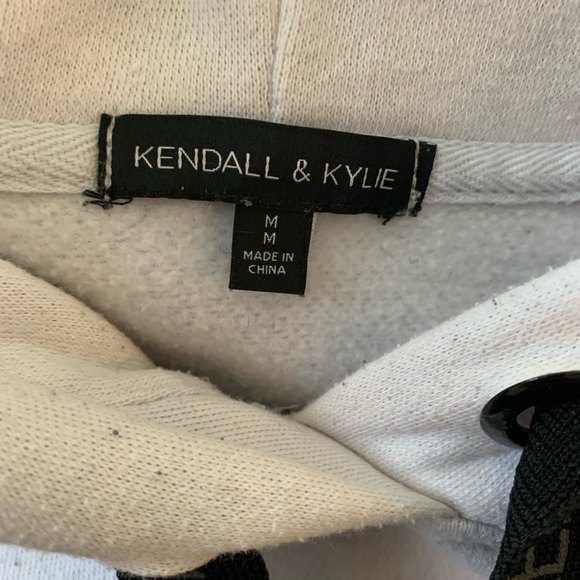 Kendall and Kylie sweatshirt.  Womens US M. - Picture 3 of 3